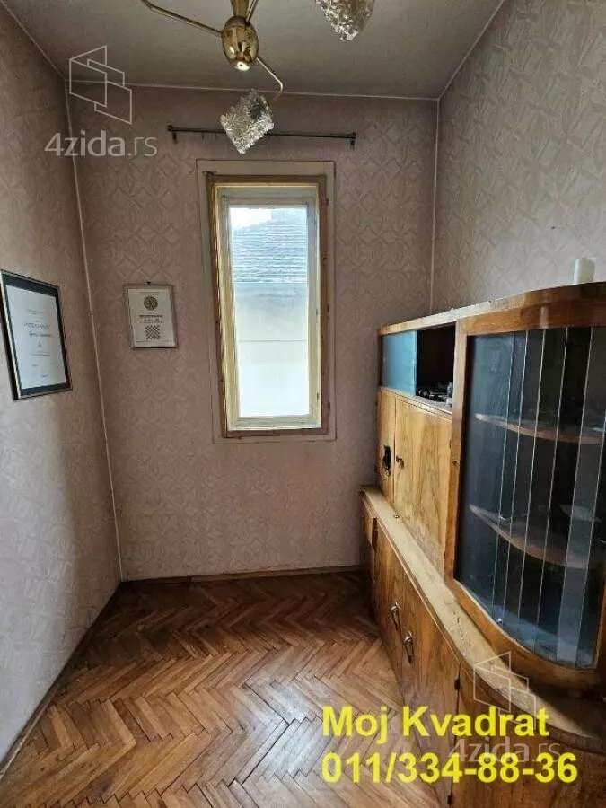 Četvoroiposoban stan | 4zida