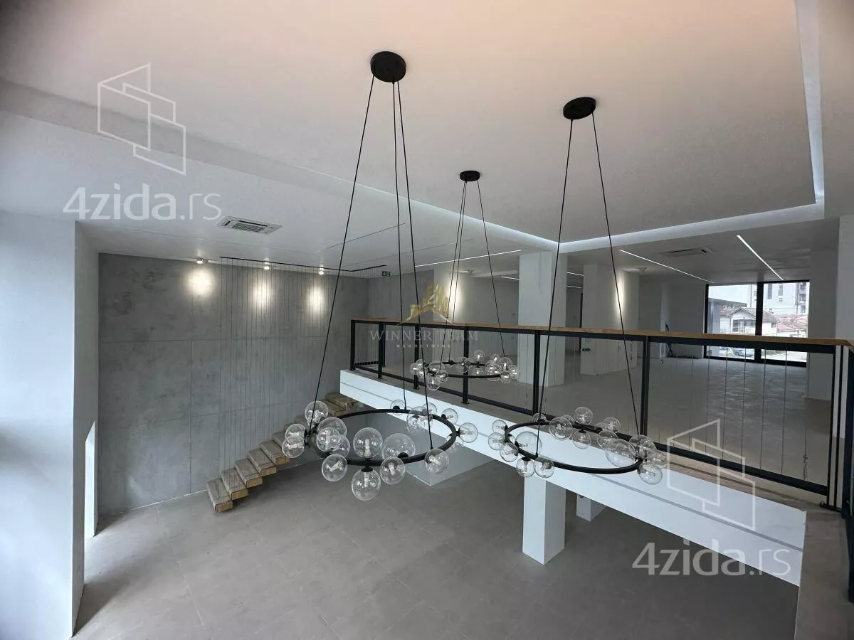 Lokal | 4zida
