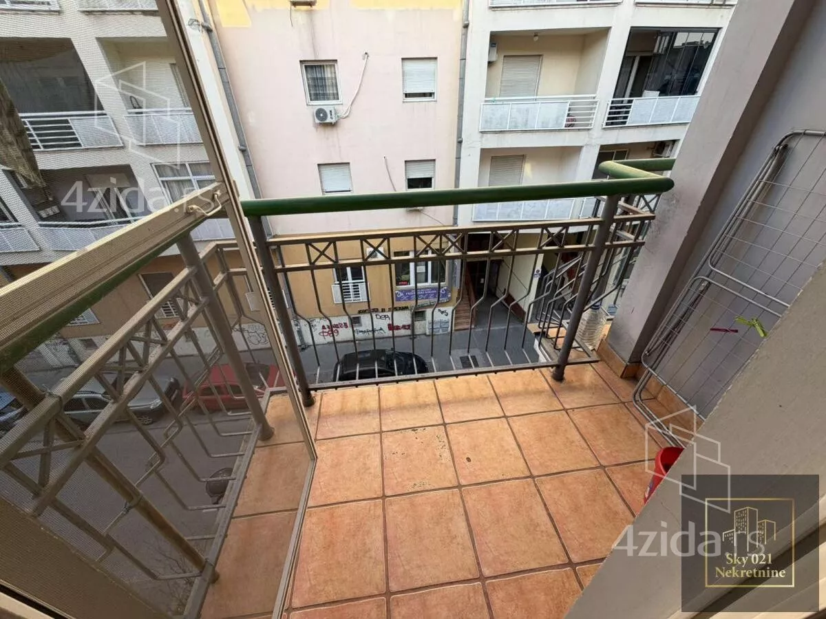 Četvoroiposoban stan | 4zida