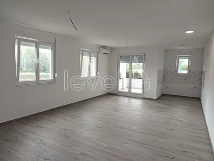 Veternička Rampa | 4zida.rs
