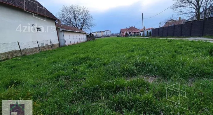 Plac | 4zida