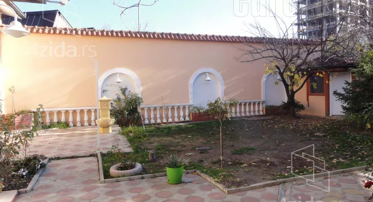 3-etažna kuća | 4zida