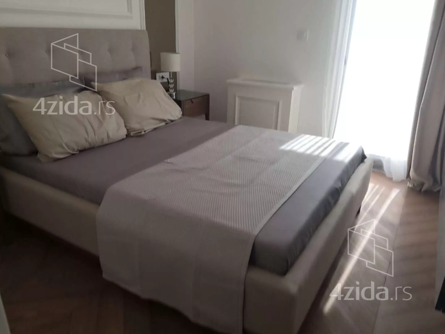 Petosoban stan | 4zida