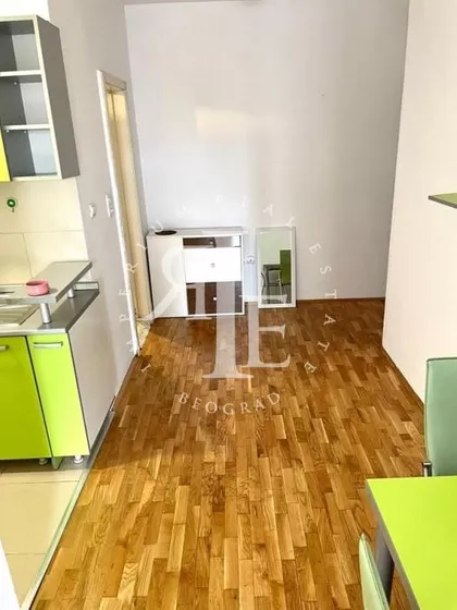 Južni Bulevar | 4zida.rs
