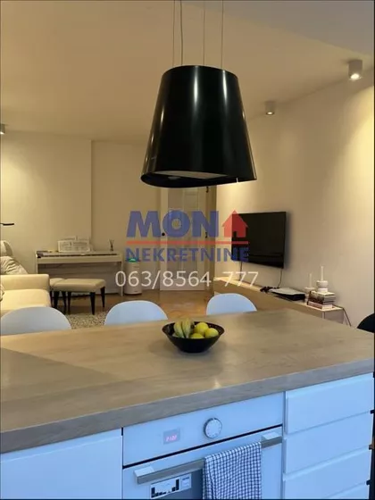 Gospodara Vučića | 4zida.rs