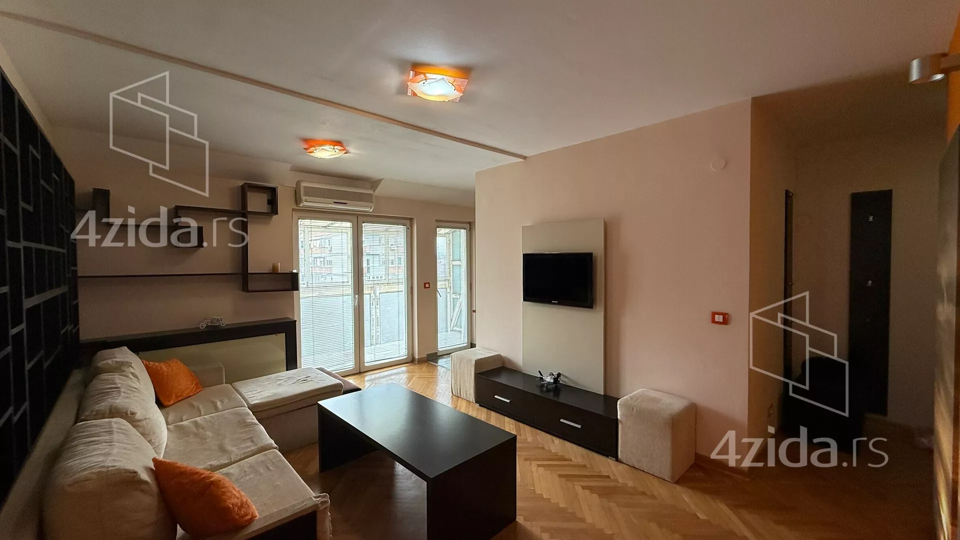 Dvoiposoban stan | 4zida