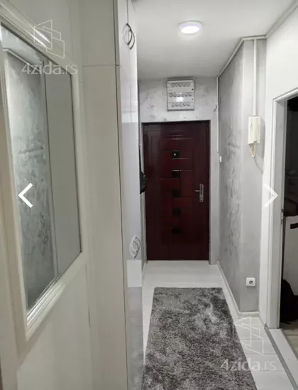 Trg Đačkog Bataljona 15B | 4zida.rs
