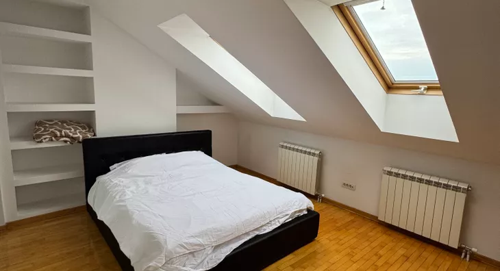 Četvoroiposoban stan | 4zida