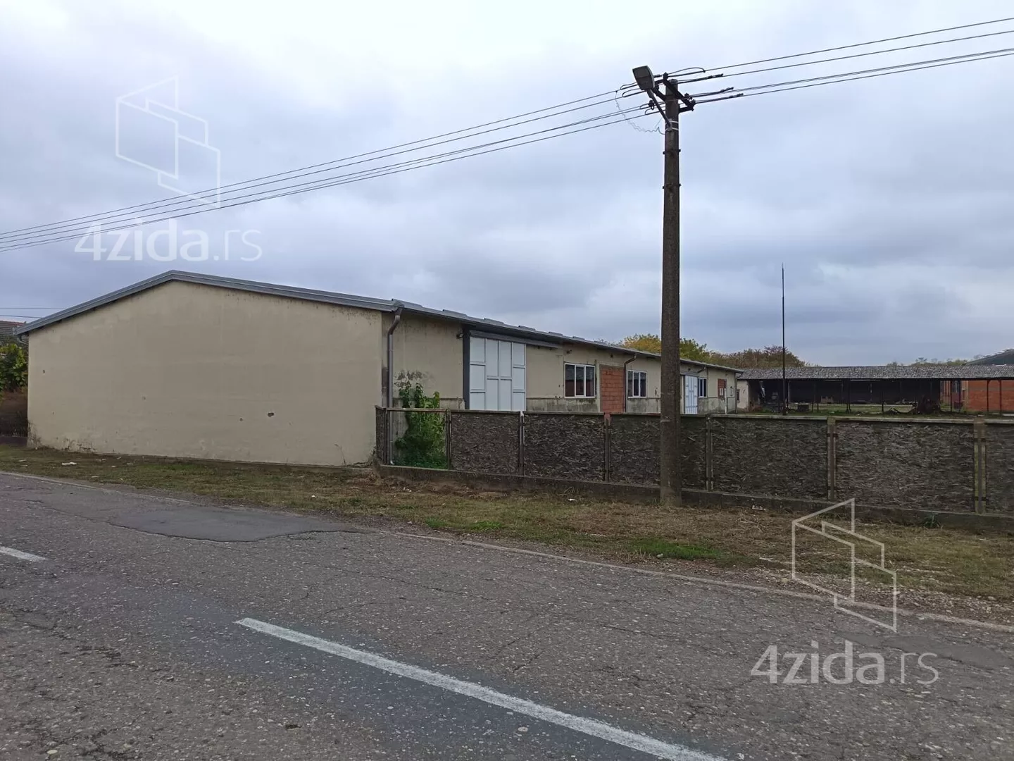 Poslovni prostor · 804 m² · Bogatić