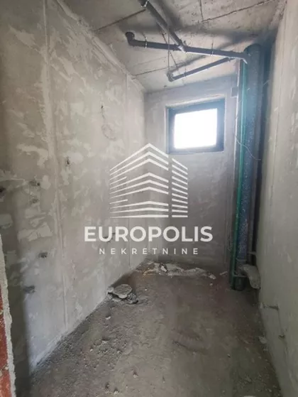 Vukov Spomenik | 4zida.rs