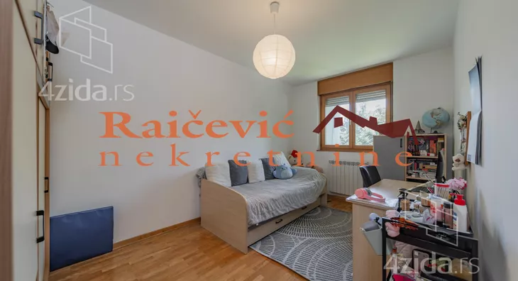 Petosoban stan | 4zida