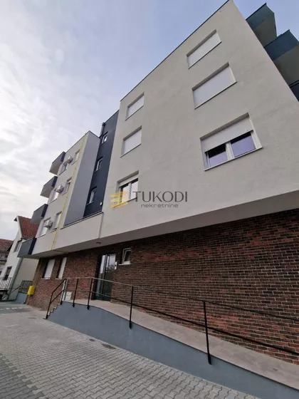 PILOTA MILENKA PAVLOVIĆA | 4zida.rs