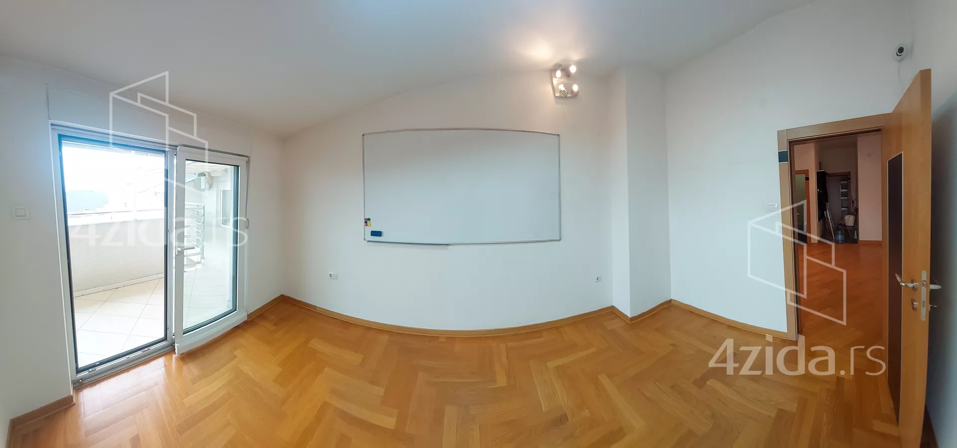 Petosoban stan | 4zida