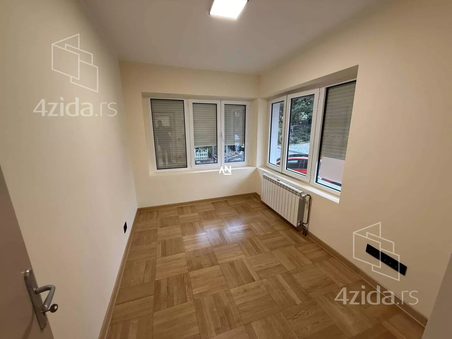 Četvoroiposoban stan | 4zida
