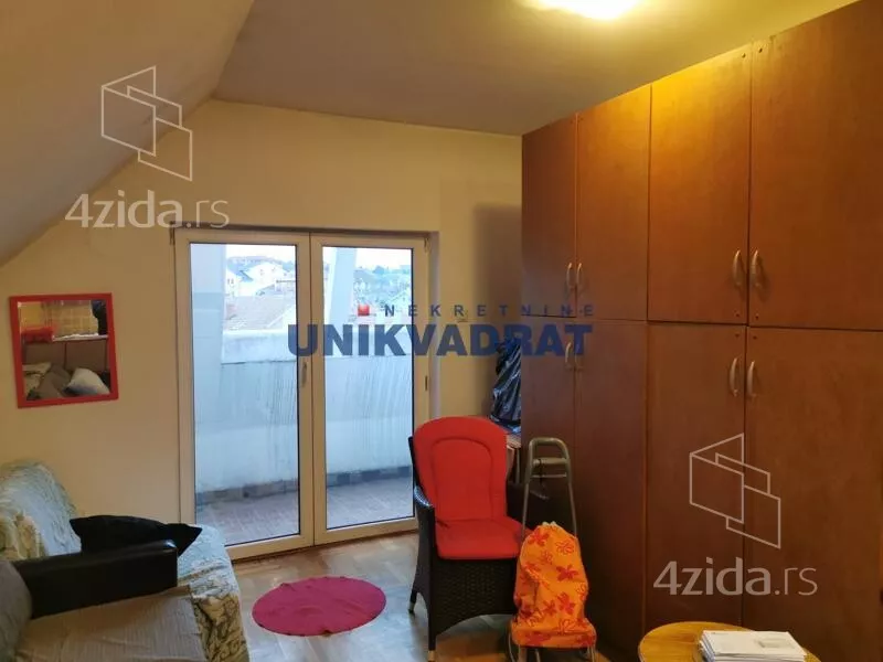 Garsonjera | 4zida