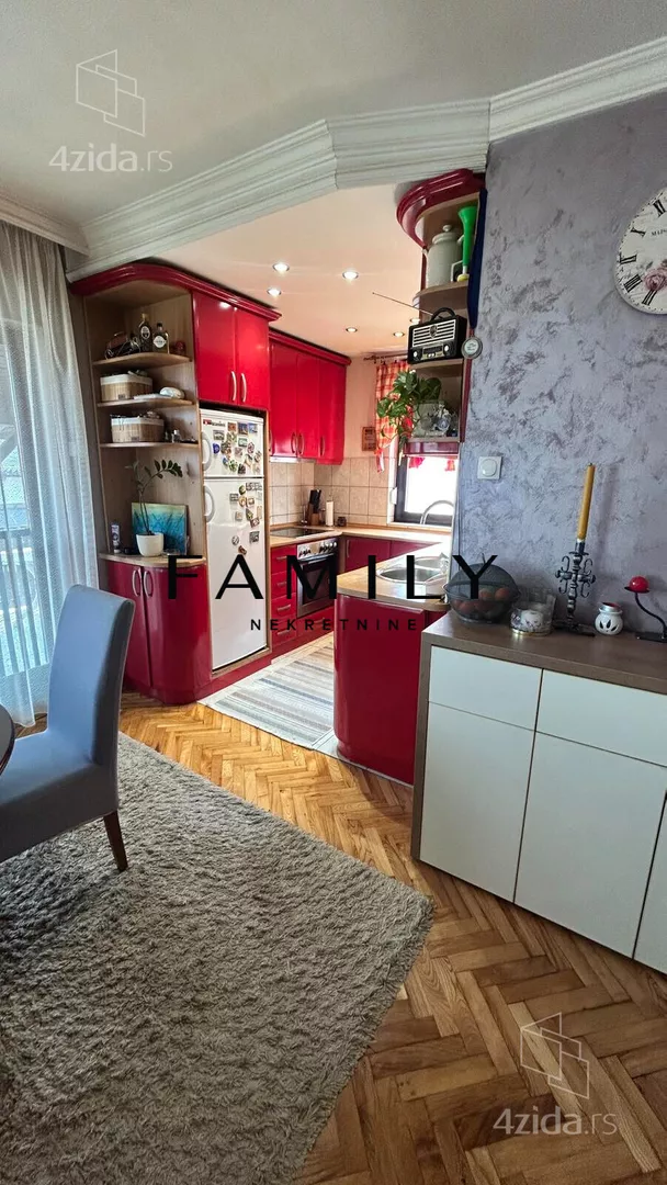 Četvorosoban stan | 4zida