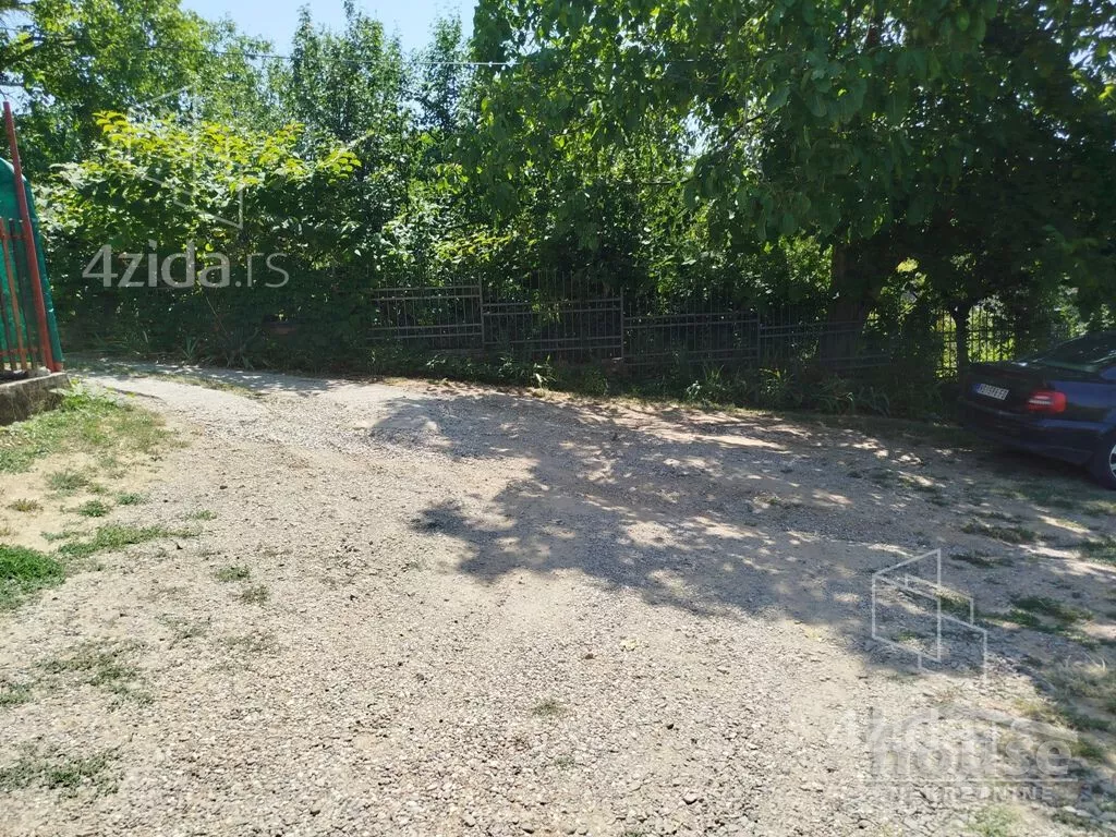 Plac | 4zida