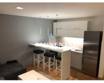 Gospodara Vučića | 4zida.rs