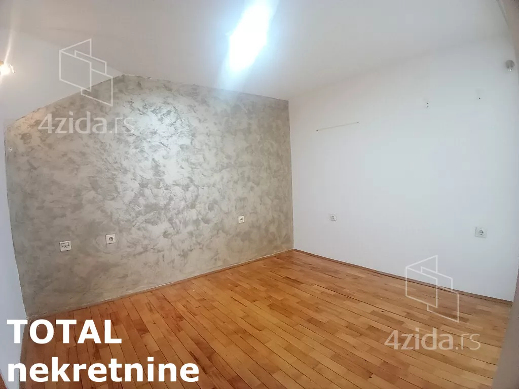 Lokal | 4zida