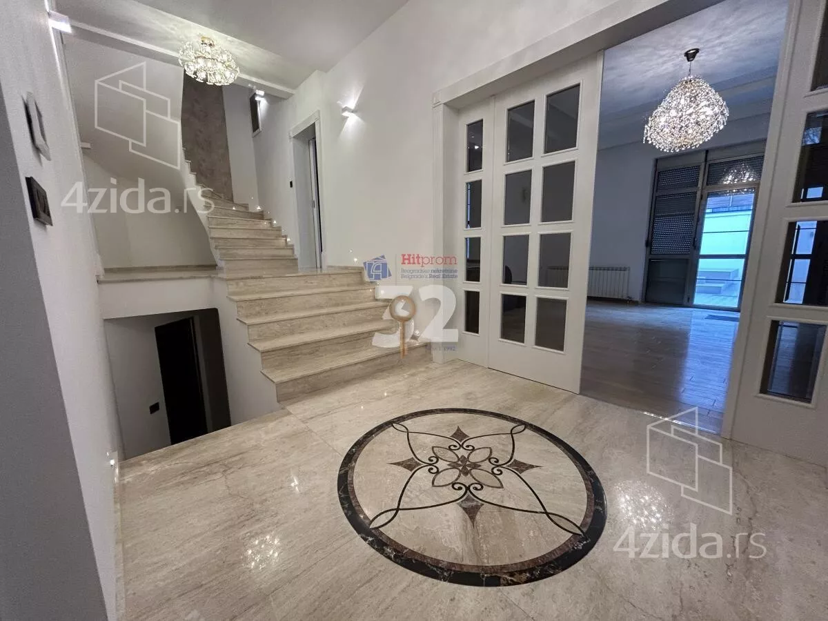Kuća | 4zida