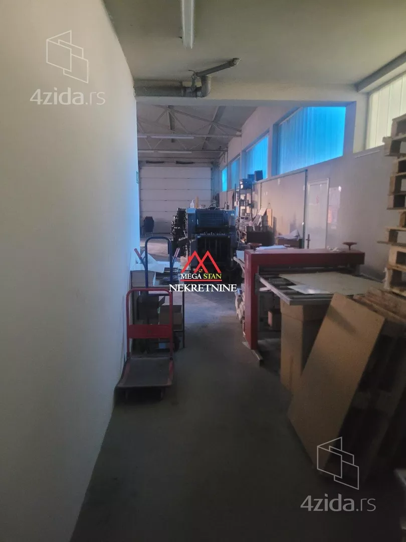 Hala | 4zida