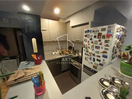 Salvadora Aljendea | 4zida.rs