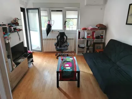 Cara Dušana | 4zida.rs