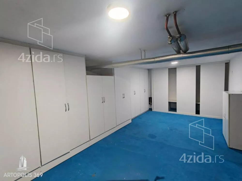 5-etažna kuća | 4zida
