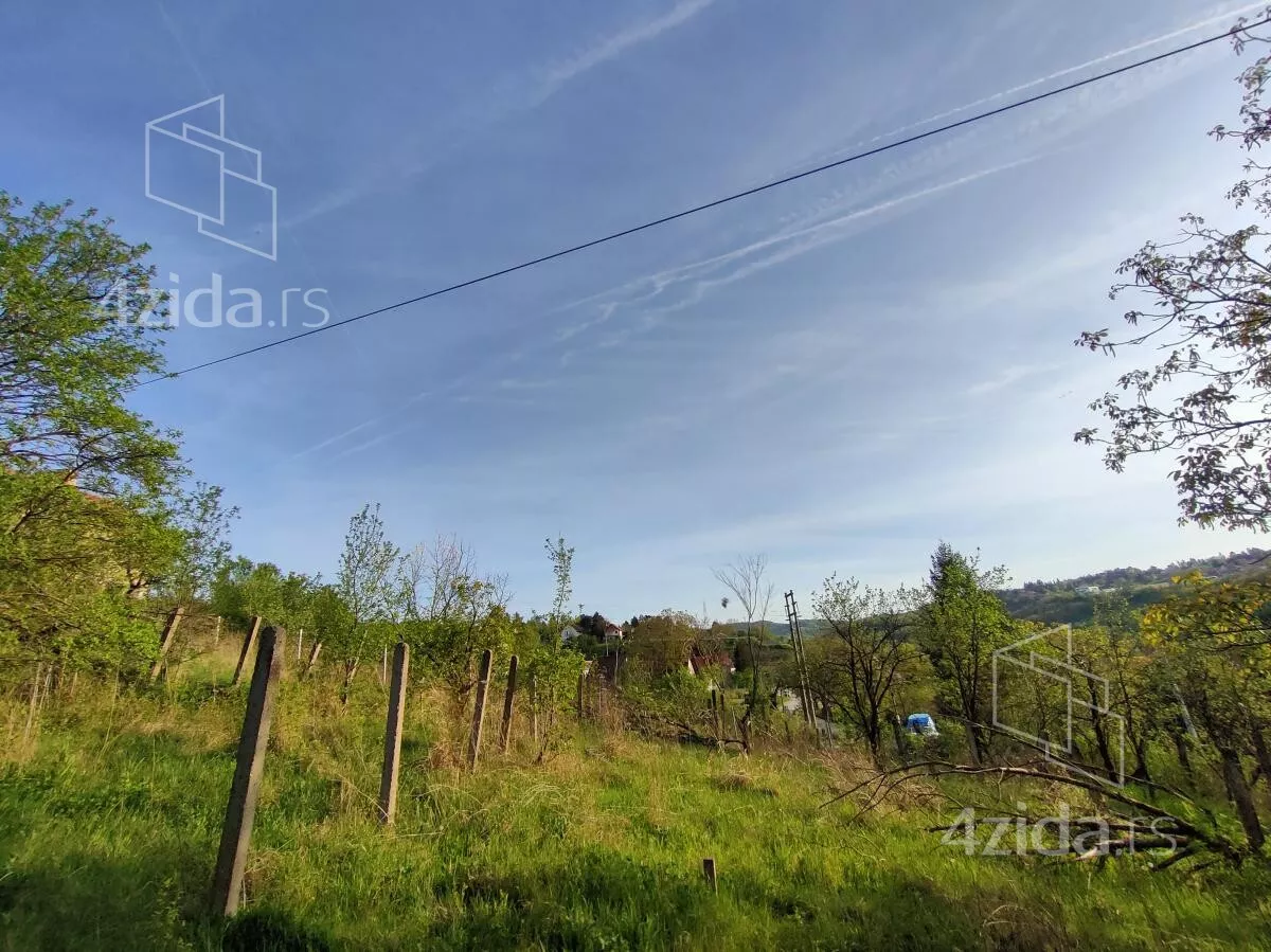 Plac | 4zida
