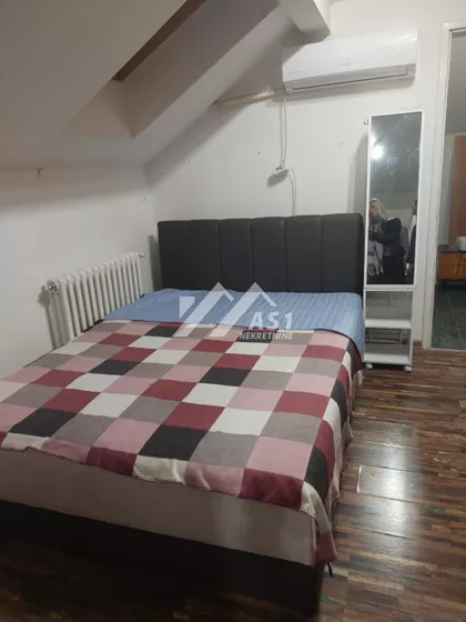 Pariske komune | 4zida.rs