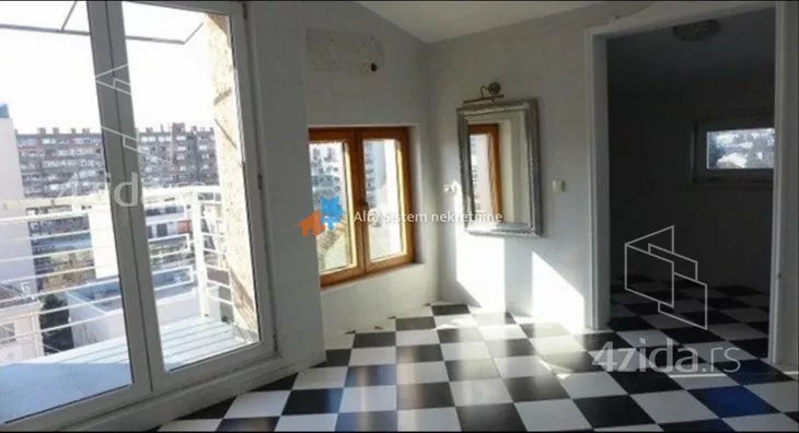 Petosoban stan | 4zida