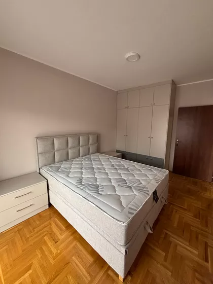 Šolohova 20 | 4zida.rs