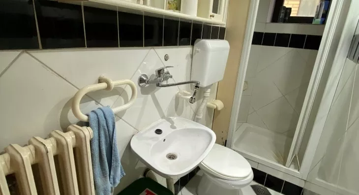 Šestosoban stan | 4zida