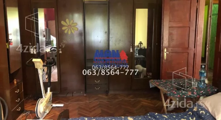Četvoroiposoban stan | 4zida