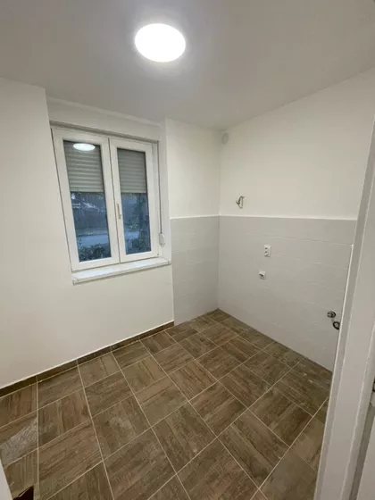 Gradska Bolnica | 4zida.rs