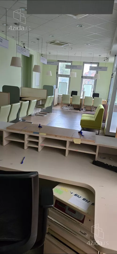 Poslovni prostor | 4zida