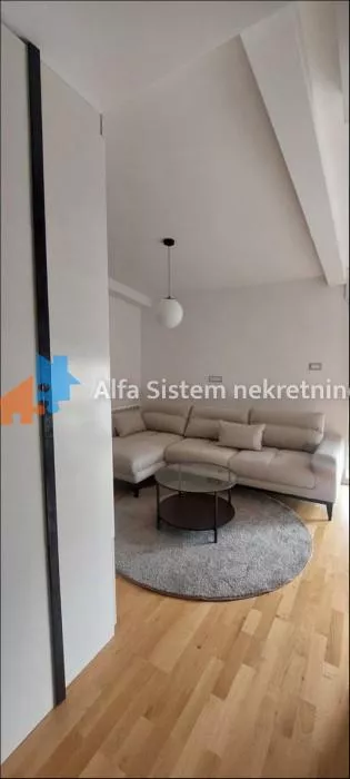 Lekino Brdo | 4zida.rs