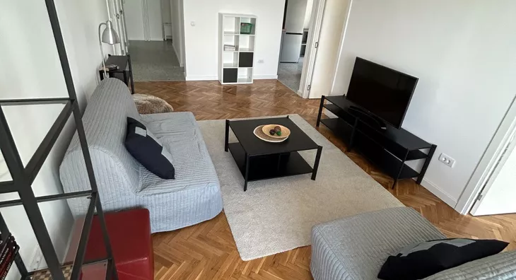 Četvoroiposoban stan | 4zida