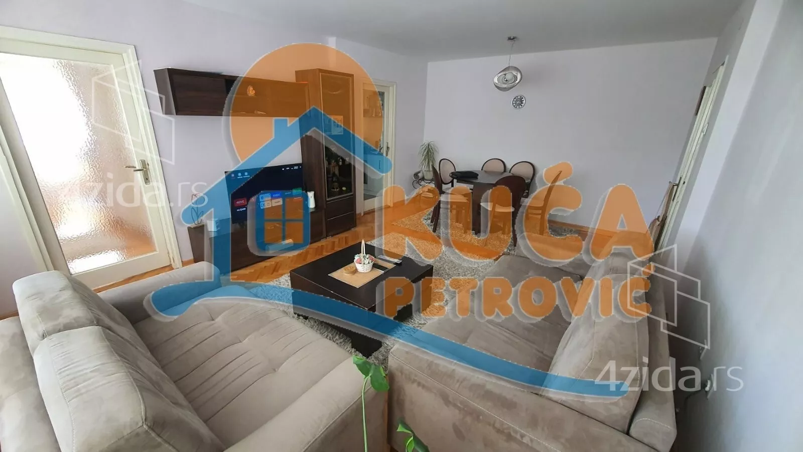 Dvoiposoban stan | 4zida