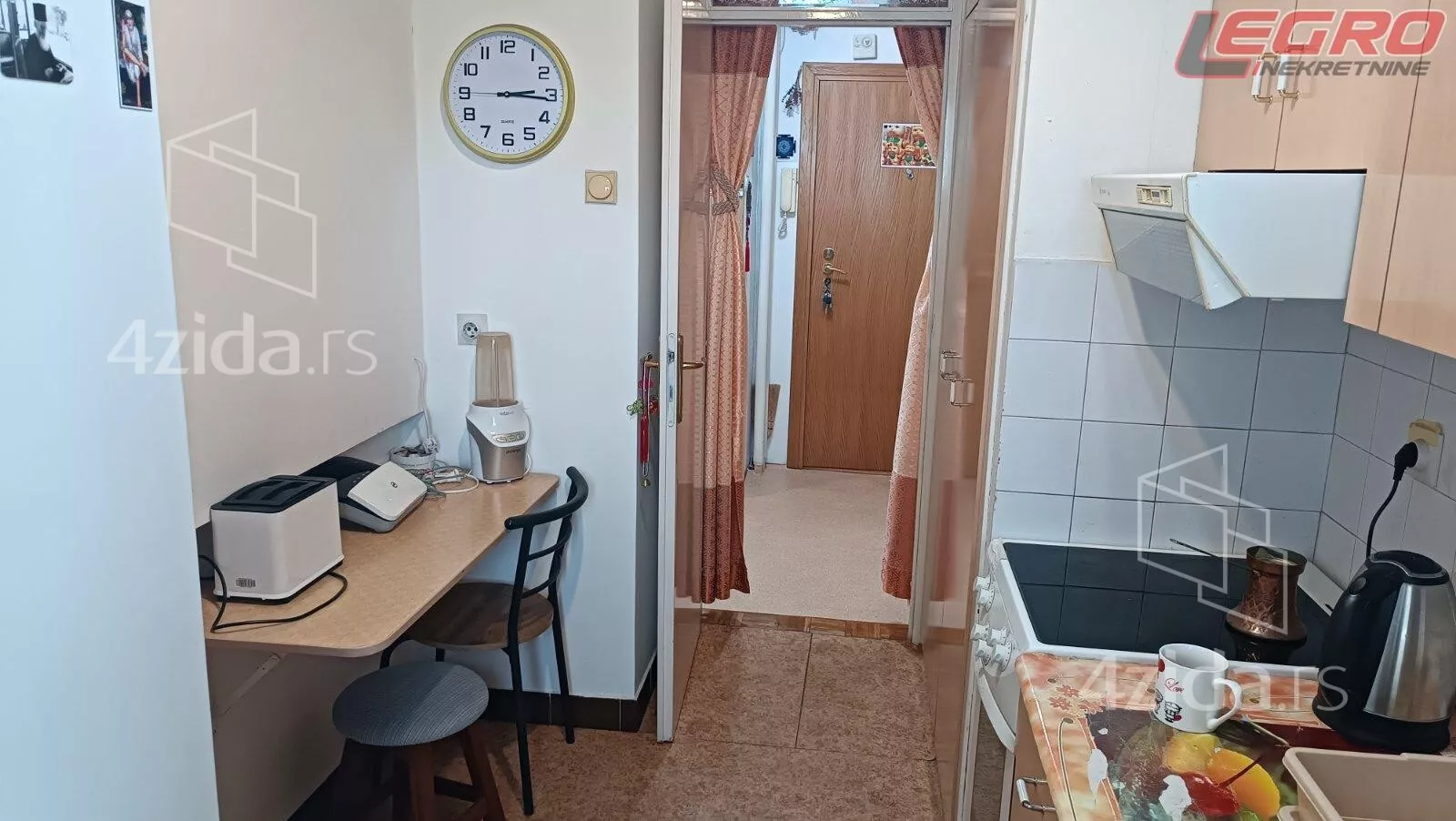 Troiposoban stan | 4zida