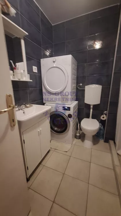 Vojvođanska | 4zida.rs