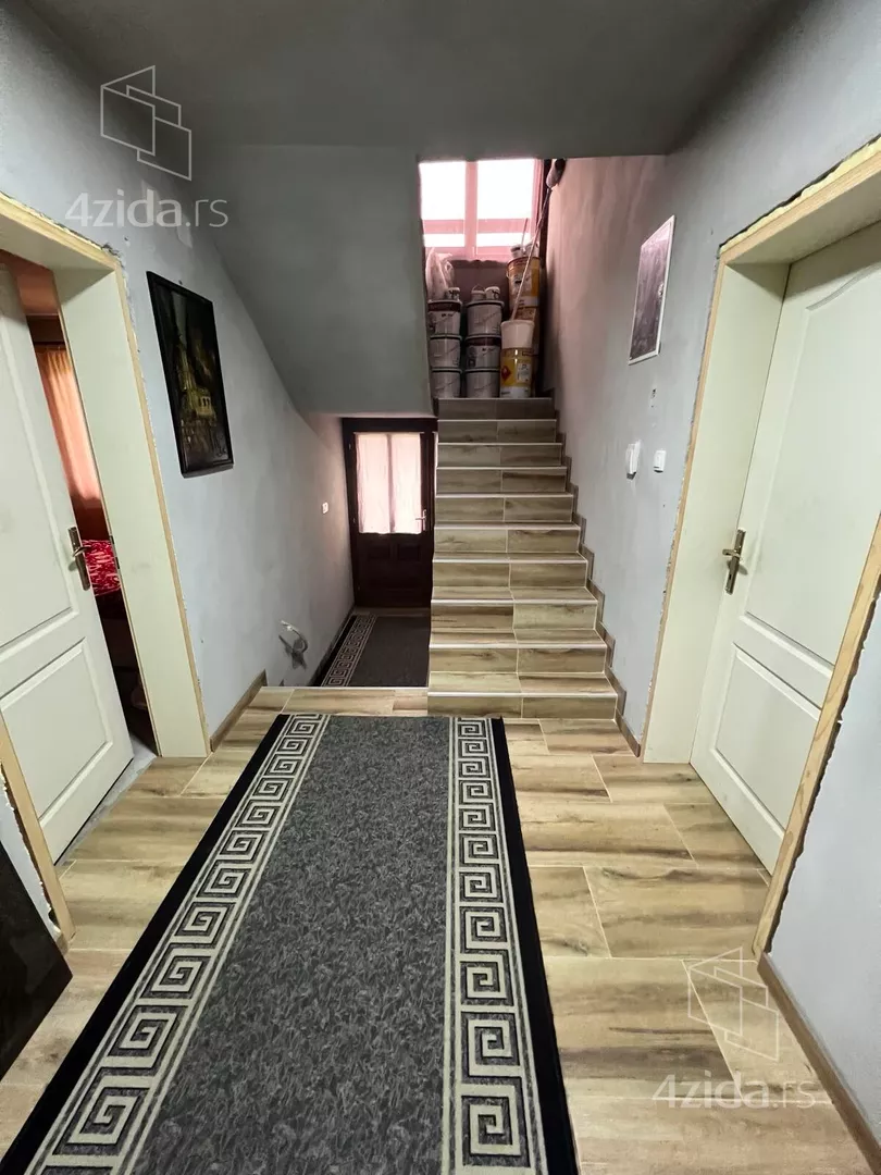 4-etažna kuća | 4zida