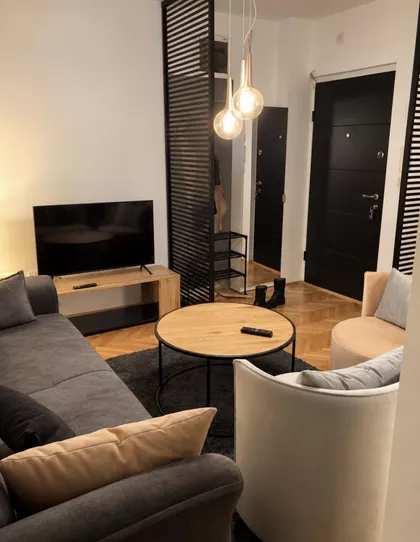 Skupština | 4zida.rs