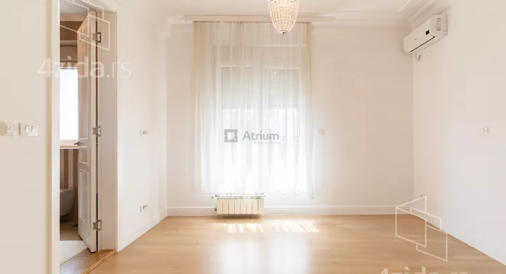 Šestosoban stan | 4zida