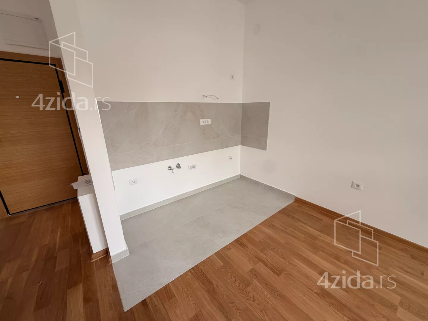Garsonjera | 4zida