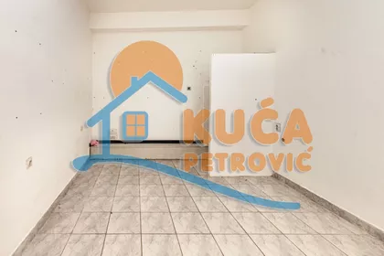 Obrenovićeva | 4zida.rs