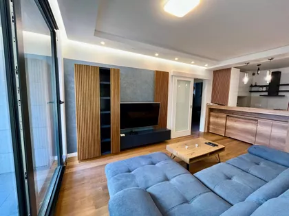 Crveni Krst Vračar | 4zida.rs