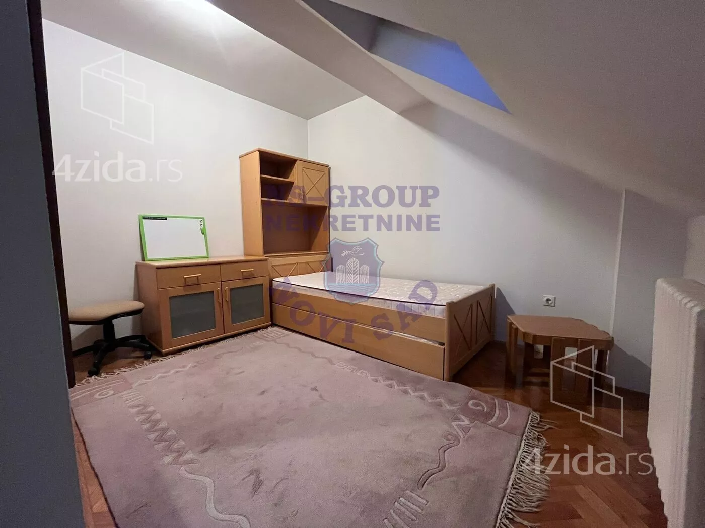 Dvoiposoban stan | 4zida