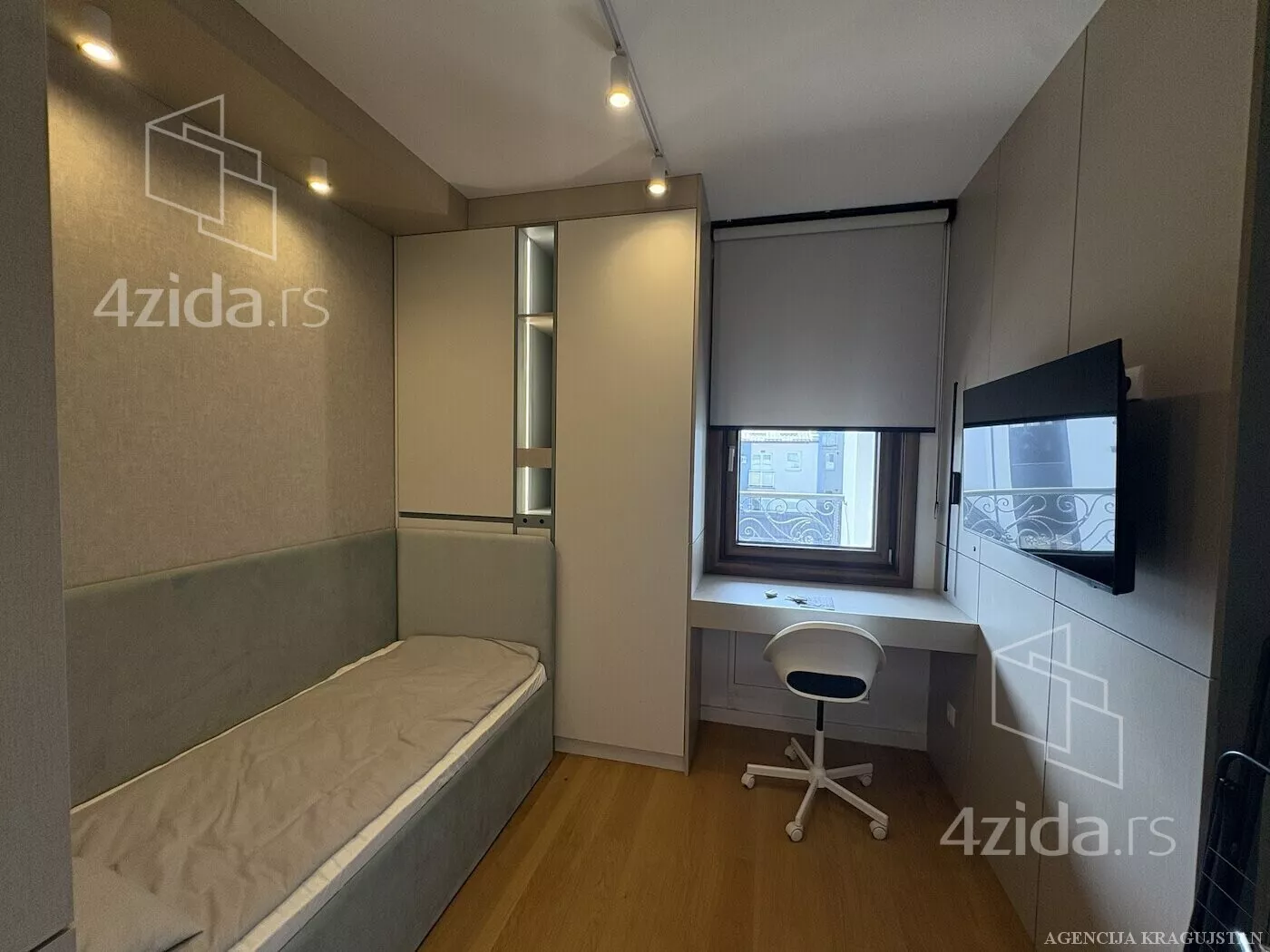 Dvoiposoban stan | 4zida