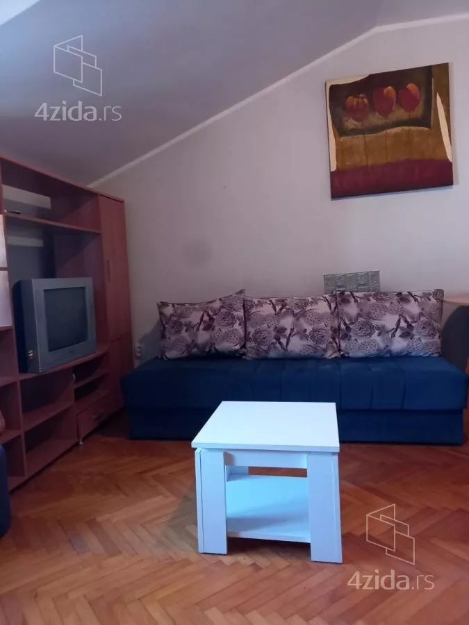 Garsonjera | 4zida